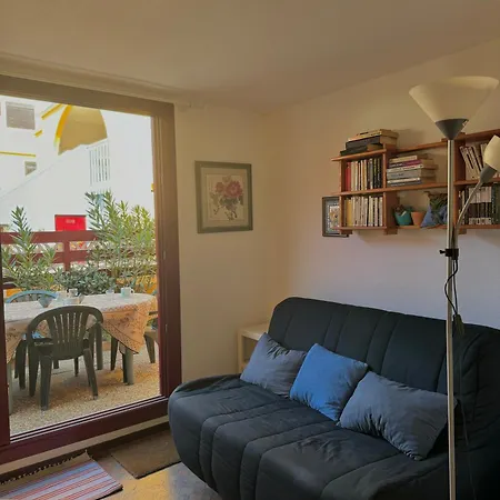 Agreable En Rez De Chaussee 100m De La 4pcv11 Apartment