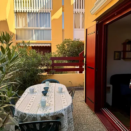 En Rez De Chaussée 100m De La 4pcv11 Le Barcarès