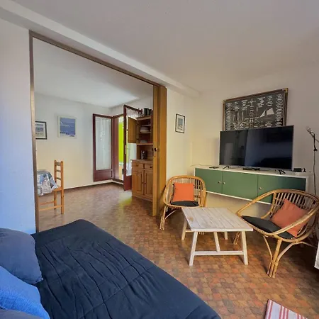 Apartment Agreable En Rez De Chaussee 100m De La 4pcv11 *